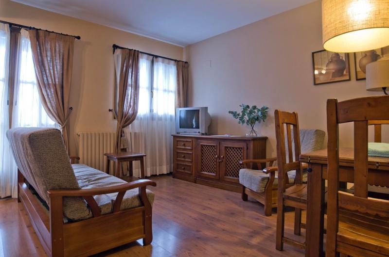 Apartamentos Casa Lavedan تراماكاستيّا دي تينا الغرفة الصورة