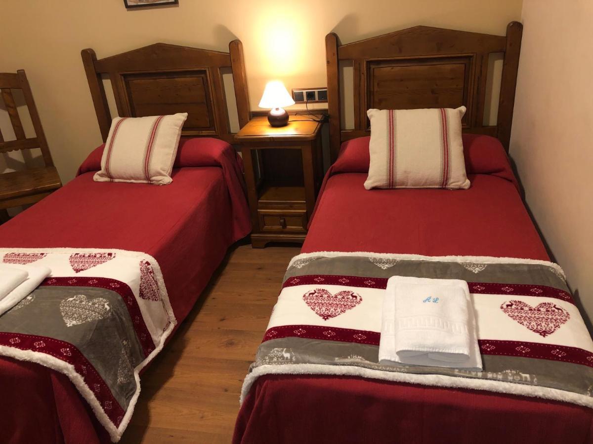 Apartamentos Casa Lavedan تراماكاستيّا دي تينا المظهر الخارجي الصورة