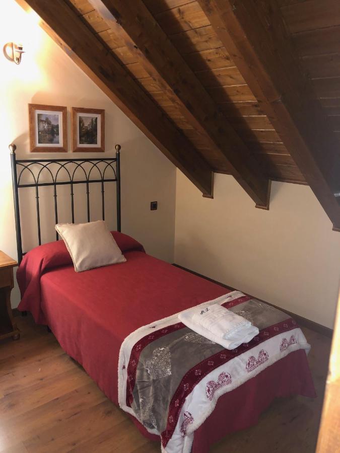 Apartamentos Casa Lavedan تراماكاستيّا دي تينا المظهر الخارجي الصورة